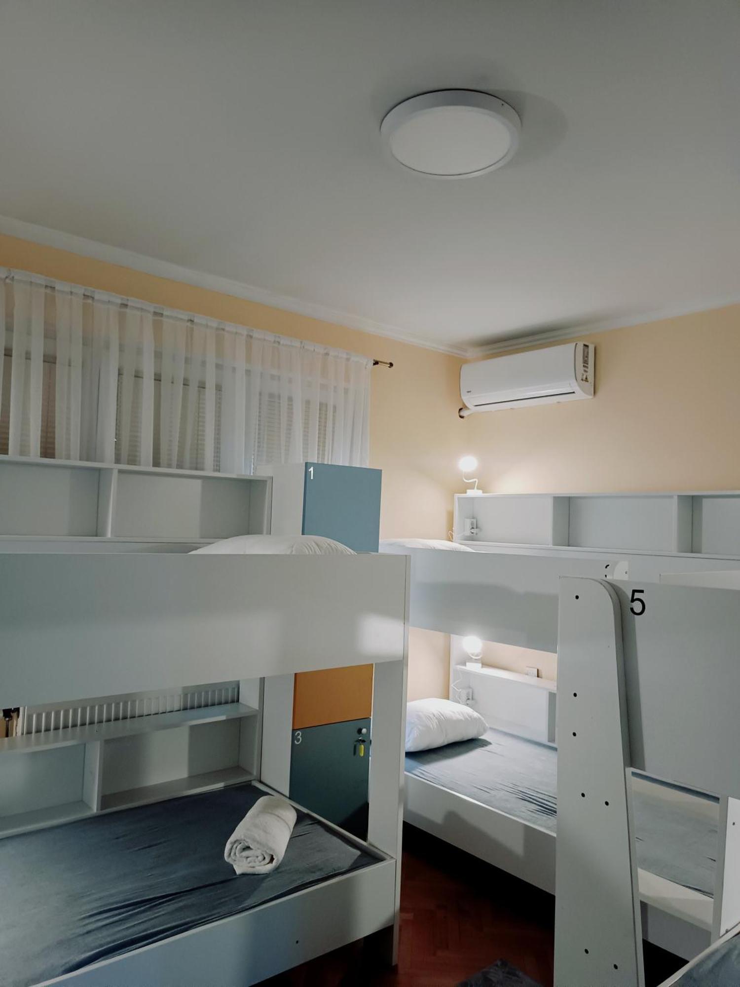Hostel Central สโกเปีย ภายนอก รูปภาพ